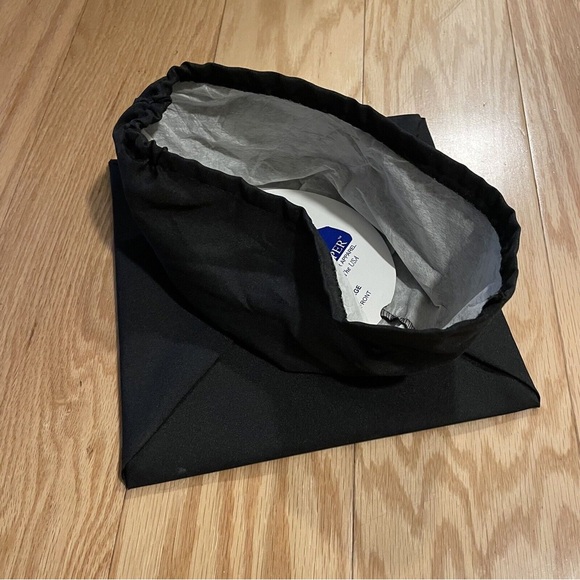 All Black Graduation Ceremony Cap And Gown No Size - Picture 6 of 6